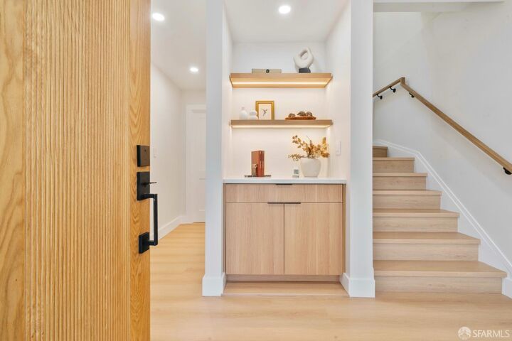 Property Photo:  2210 39th Avenue  CA 94116 