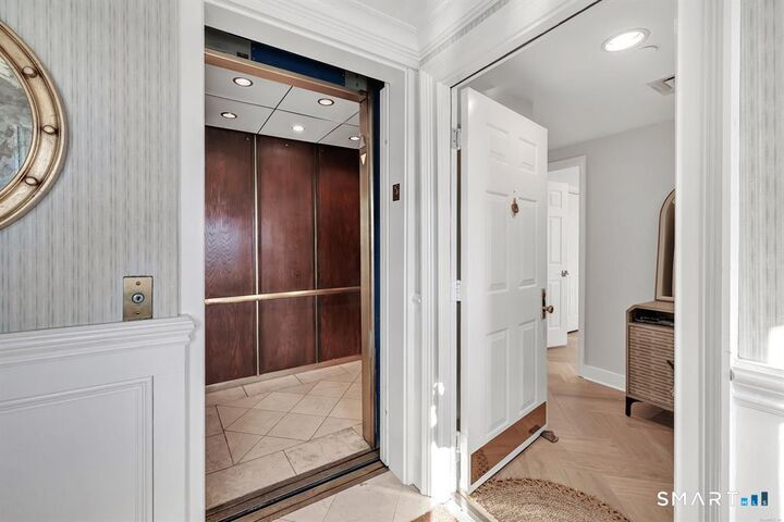 Property Photo: 43 Harbor Drive 509 CT 06902