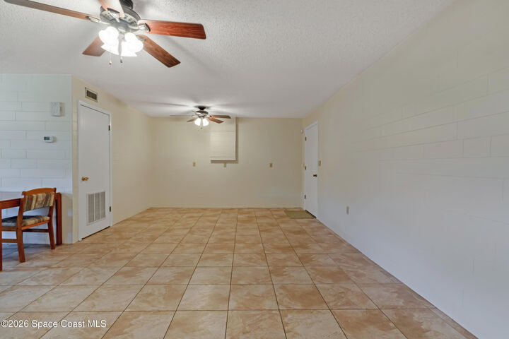 Property Photo:  2105 Clay Circle  FL 32780 