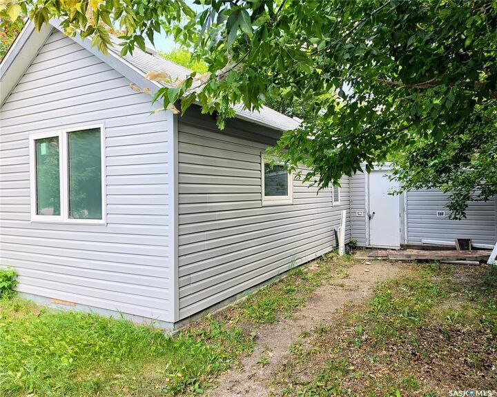 Property Photo:  536 6th Street  SK S0K 2A0 