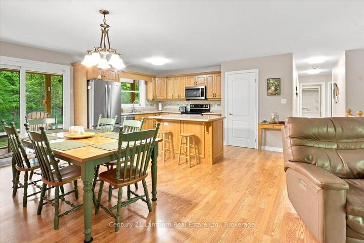 Property Photo:  18448 Highway 62 N/A  ON K0K 1Y0 