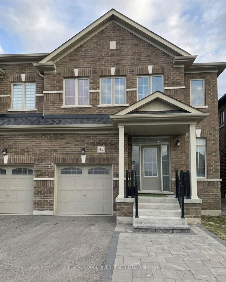 Property Photo:  45 Rich Crescent  ON L1P 1V8 