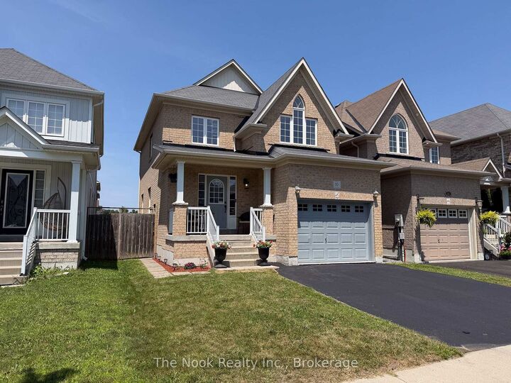Photo de la propriété:  10 Broome Avenue  ON L1E 0B1 