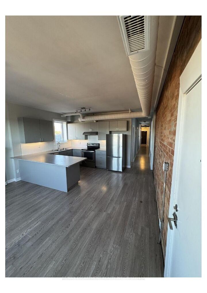 Property Photo: 657 Barton Street E 301 ON L8L 3A3