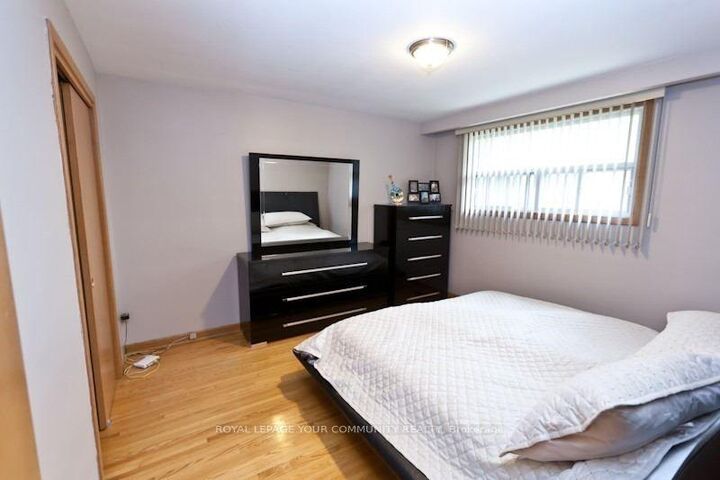 Property Photo: 8 Stanwood Crescent ON M9M 1Z9