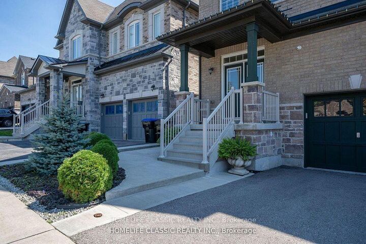 Property Photo: 105 McKenzie Way ON L3Z 4G6