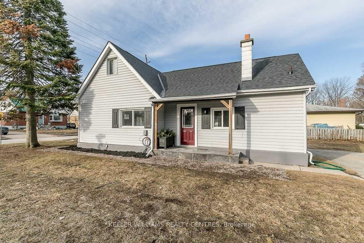 Property Photo:  46 Campbell Avenue 2  ON L4N 2T4 