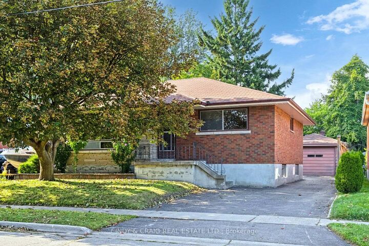 522 Dunkirk Avenue — photo 1