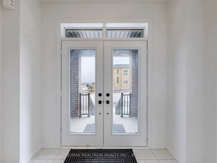 Property Photo: 1260 Talisman Manor ON L1X 0R8