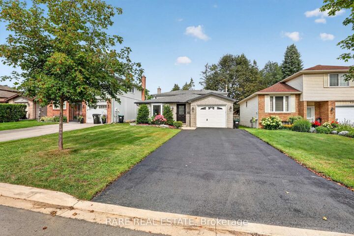 Photo de la propriété:  46 Ridgeway Avenue  ON L4N 5L2 
