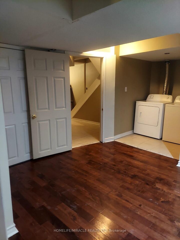 Property Photo:  25 River Heights Drive  ON L6P 2M9 