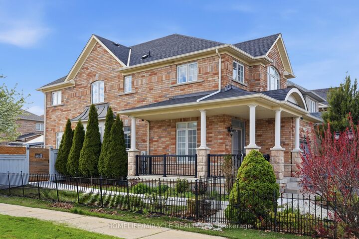 Property Photo: 243 Venice Gate Drive ON L4H 0G1