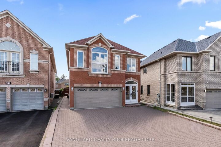 Property Photo: 84 Sapphire Drive ON L4S 2E6