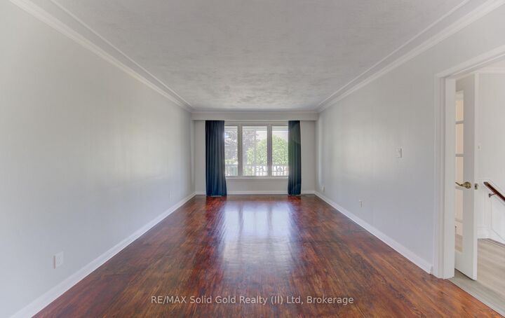 Property Photo:  139 Trafalgar Avenue  ON N2A 1Z5 