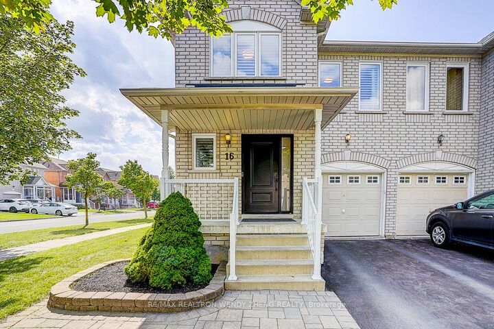 Property Photo: 16 Anita Drive ON L3R 5V8