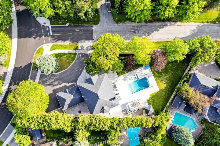 Property Photo: 8 Beaufort Hills Road ON L4E 2N5
