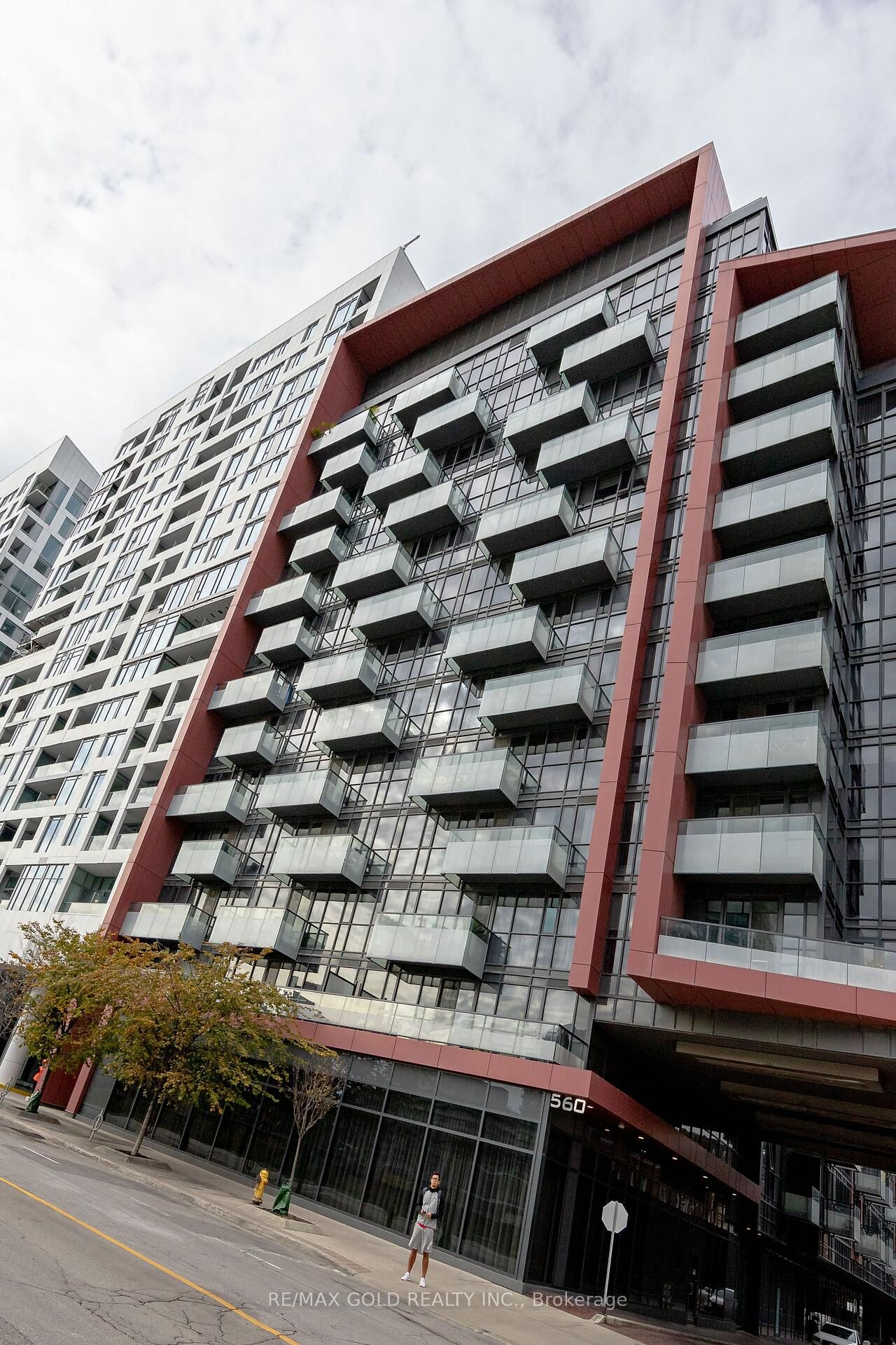 Property Photo: 560 Front Street W 809 ON M5V 1C1