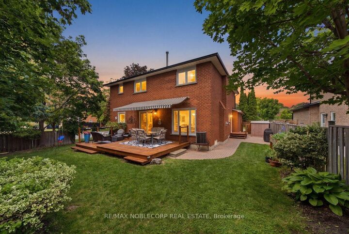 Property Photo: 3 Castlehill Road ON L6A 1P3