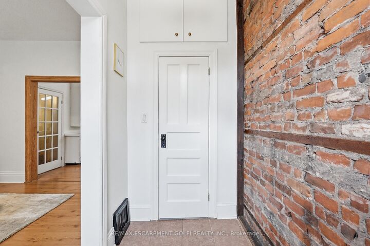 Property Photo:  356 Hughson Street  ON L8L 4N1 