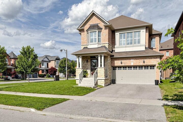 Property Photo: 2 Lucida Court ON L4A 1S1