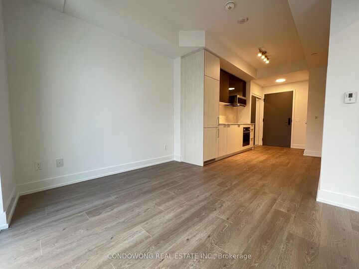 Property Photo: 308 Jarvis Street 1802 ON M5B 0E3