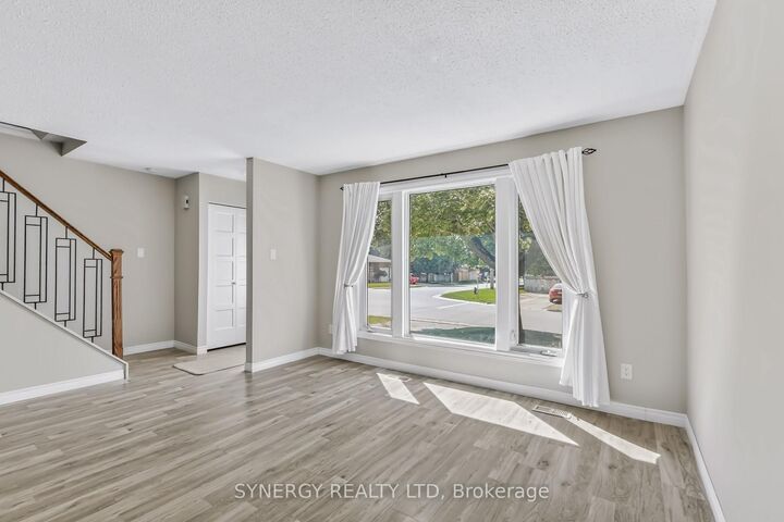 Property Photo:  81 Brennan Drive  ON N7G 3S2 