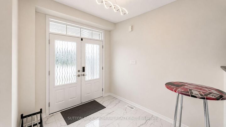 Property Photo: 7892 Odell Crescent ON L2H 3R6