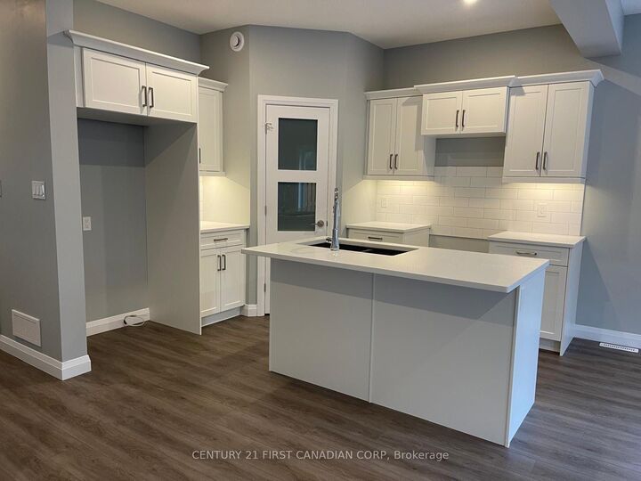 Property Photo: 1 Miller Drive 43 ON N0M 2J0