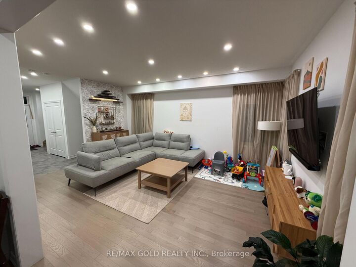 Property Photo:  20 Corbett Street  ON N0C 1B0 