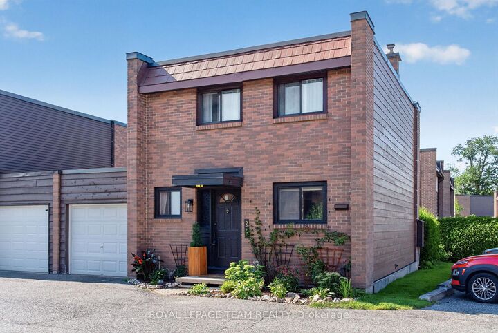 Property Photo: 3 F Arnold Drive ON K2H 6V6