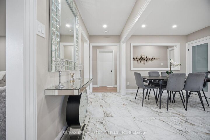 Property Photo: 6 Maple Grove Road ON L7K 0Z3