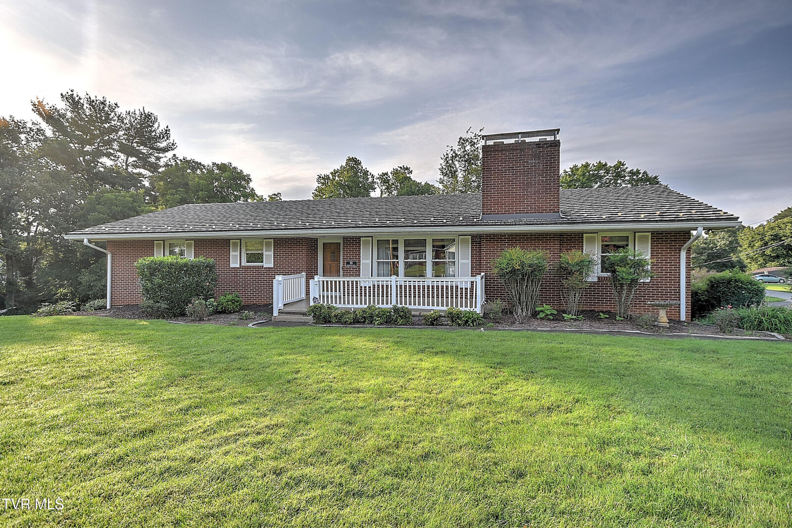 Property Photo:  105 Meadowview Drive  TN 37659 