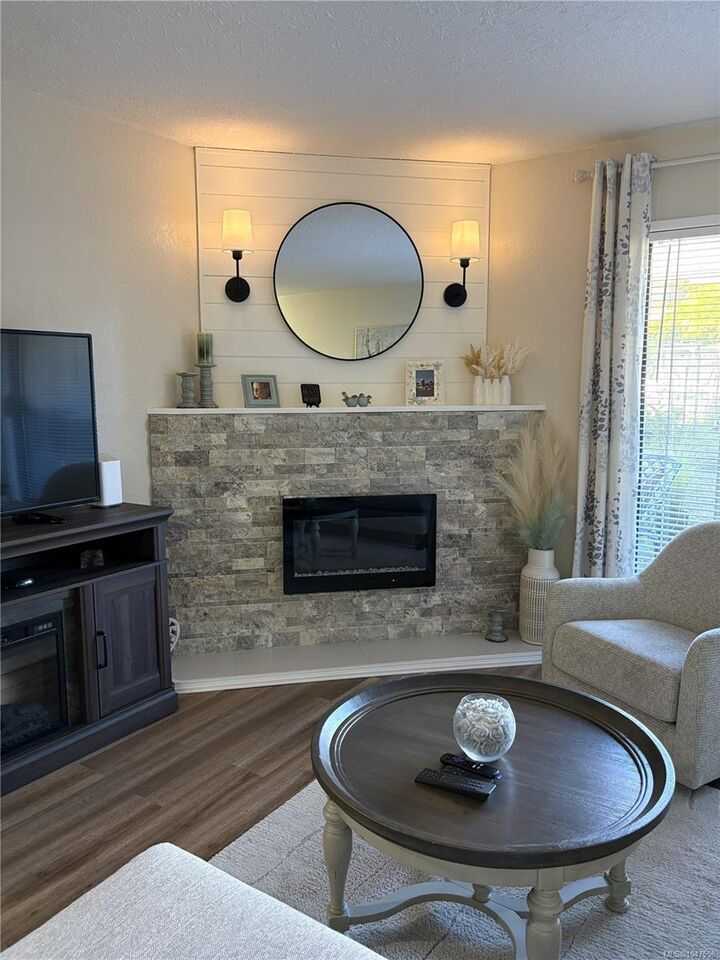 Property Photo: 363 Morison Ave #107 BC V9P 1P4