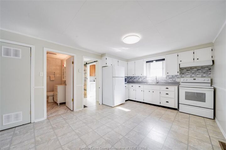Property Photo: 52 Prospect Street ON N0P 2L0