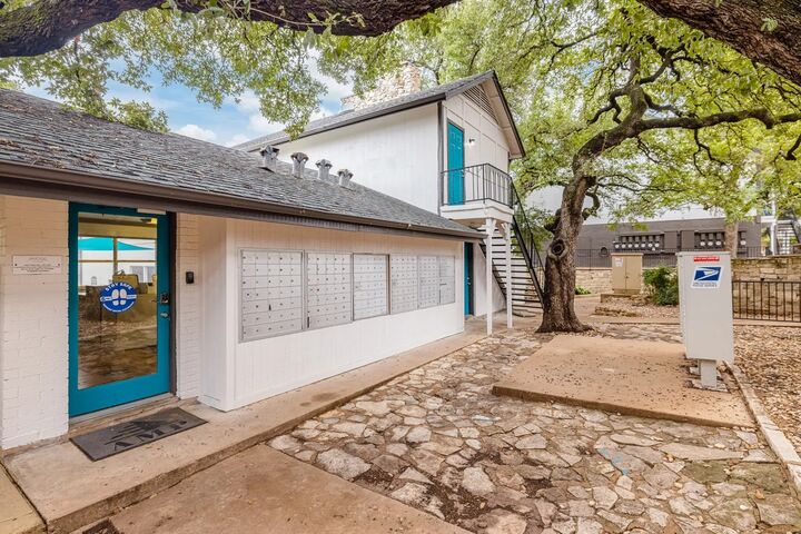 Property Photo:  8100 N Mopac Expressway 02-107  TX 78759 