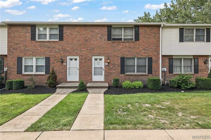 Property Photo:  287 Wimbledon Court  NY 14224 