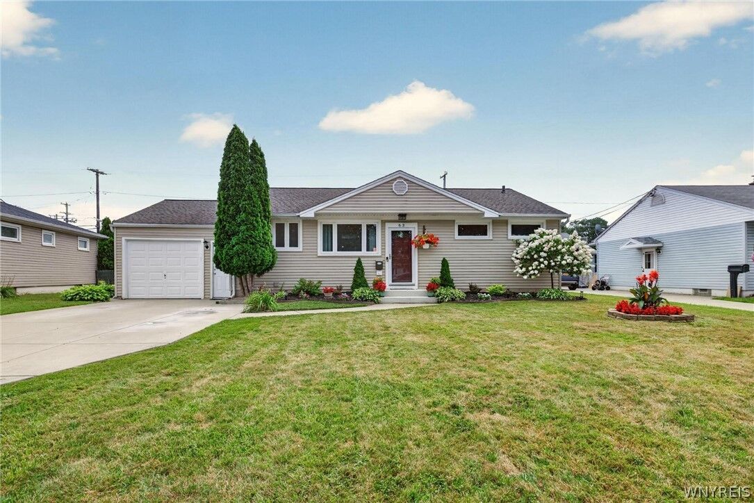 Property Photo:  63 Rosemont Drive  NY 14226 