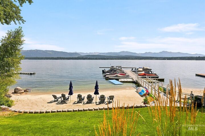 Property Photo:  1552 Warren Wagon Road 3  ID 83638 