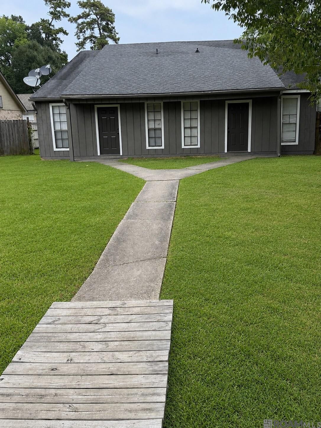 Property Photo:  3363 King Bradford Dr  LA 70816 