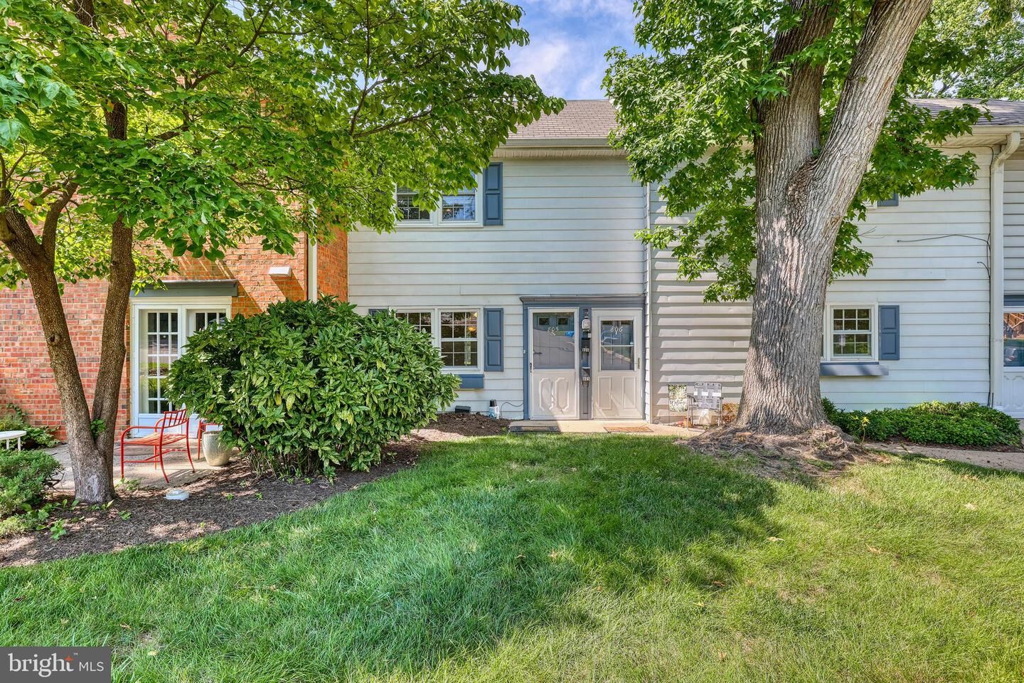 Property Photo:  805 Yardley Commons  PA 19067 