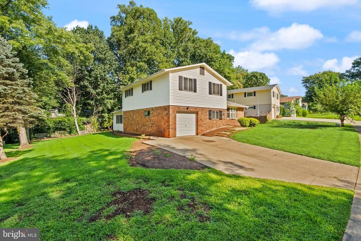 Property Photo: 5024 Wheatstone Drive VA 22032