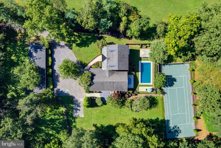 Property Photo:  6980 Mink Hollow Road  MD 20777 