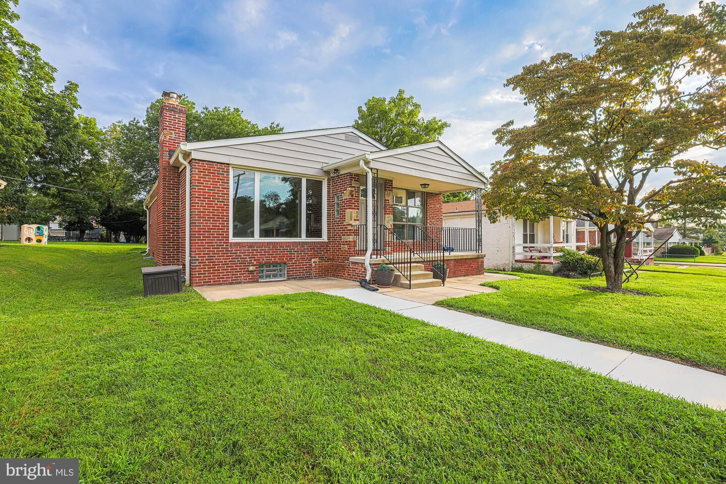 Property Photo: 2804 Hanson Avenue MD 21209