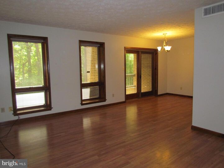 Property Photo:  44691 White Oak Court 7A Or 507  MD 20619 