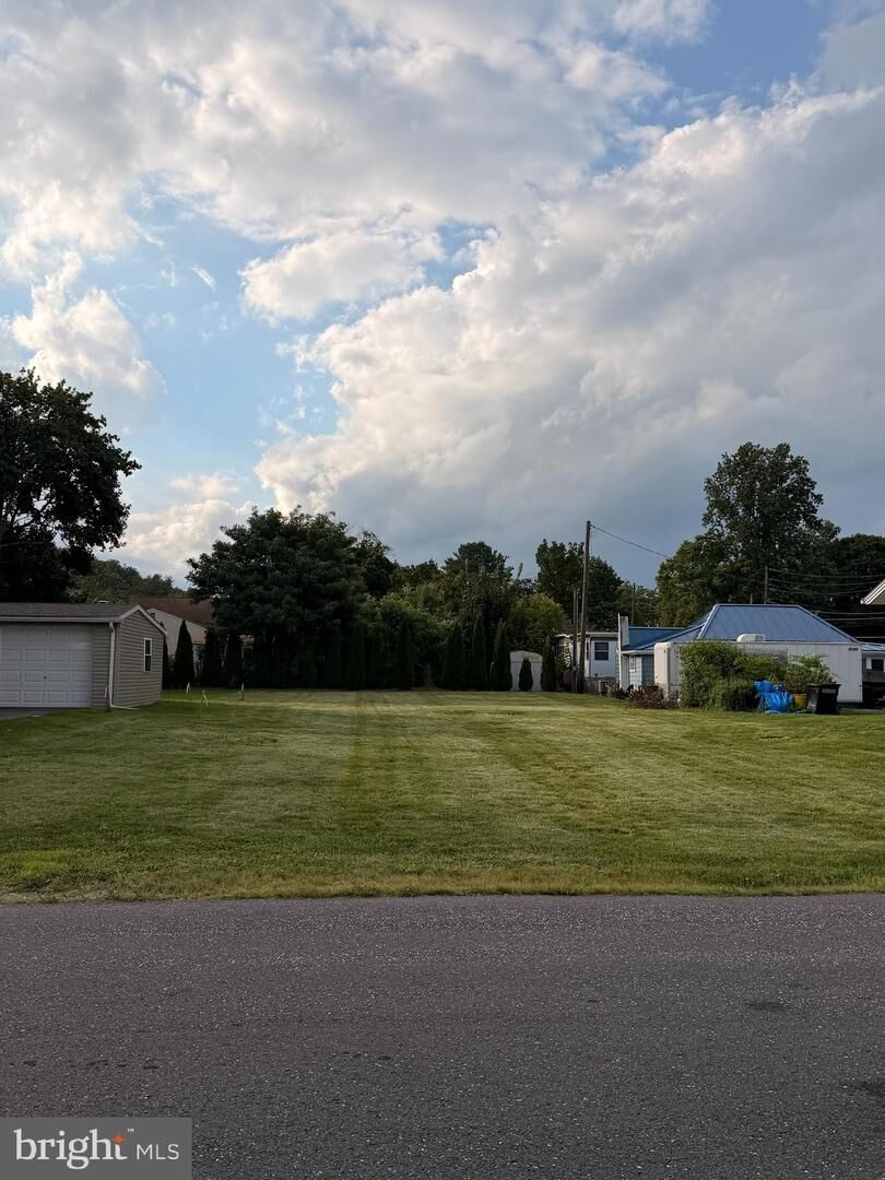 Property Photo:  103 Hutton Road  PA 17070 