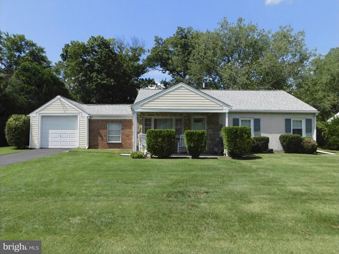 Property Photo:  965 Wayfield Drive  PA 19403 