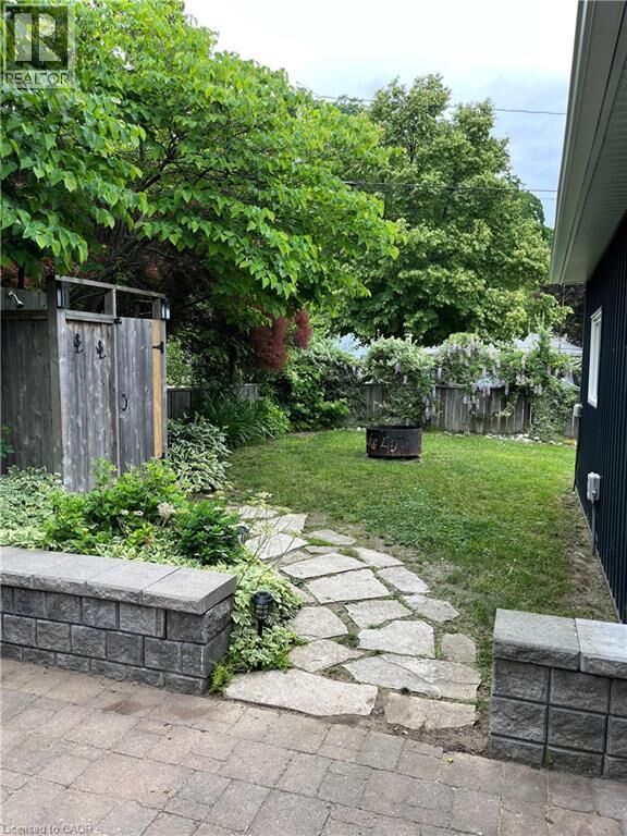 Property Photo:  14 Old Hill Road  ON N0E 1T0 