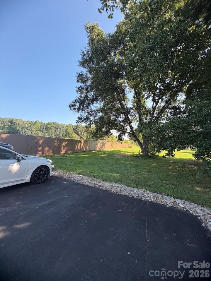 Property Photo: 6060 Lineberger Road NC 28673