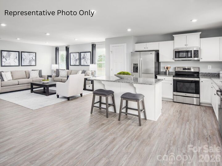 Property Photo:  906 Pemberley Street  SC 29720 