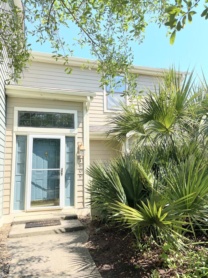 Property Photo: 1809 Parc Vue SC 29464
